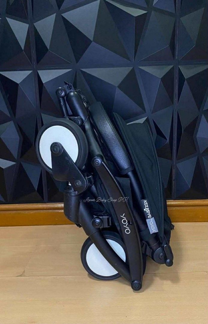 ✈️BABYZEN YOYO STROLLER🖤 (Category: Strollers) located in Bacoor. Submitted by axxesbabyshopph (Listing ID 1374423115, Image 2). Description: SALE! 15K ONLY🖤 ✈️Cabin approved 👍lightweight ✅reclinable Maganda pa, no fade minimal scracthes only No yellowish parts washed and ready to use.