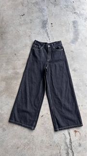 (Category: ) located in . Submitted by whatsthrift (Listing ID 1374448170, Image 1). Description: .