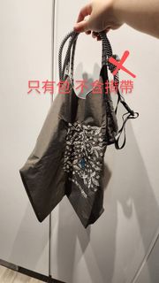 由 yunmoe133136500 (刊登 ID 1374425224，圖片 1) 提交，位於 的 (類別：)，說明：。