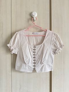 (Category: ) located in . Submitted by nat_qualitypreloved (Listing ID 1374361445, Image 1). Description: .