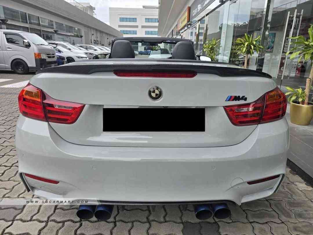 BMW M Series M4 Convertible 3.0 (M)62886405931138114