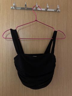 (Category: ) located in . Submitted by van.closet (Listing ID 1374472764, Image 1). Description: .