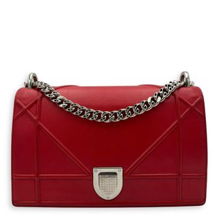 (Category: ) located in . Submitted by carousellluxury (Listing ID 1374434715, Image 1). Description: .