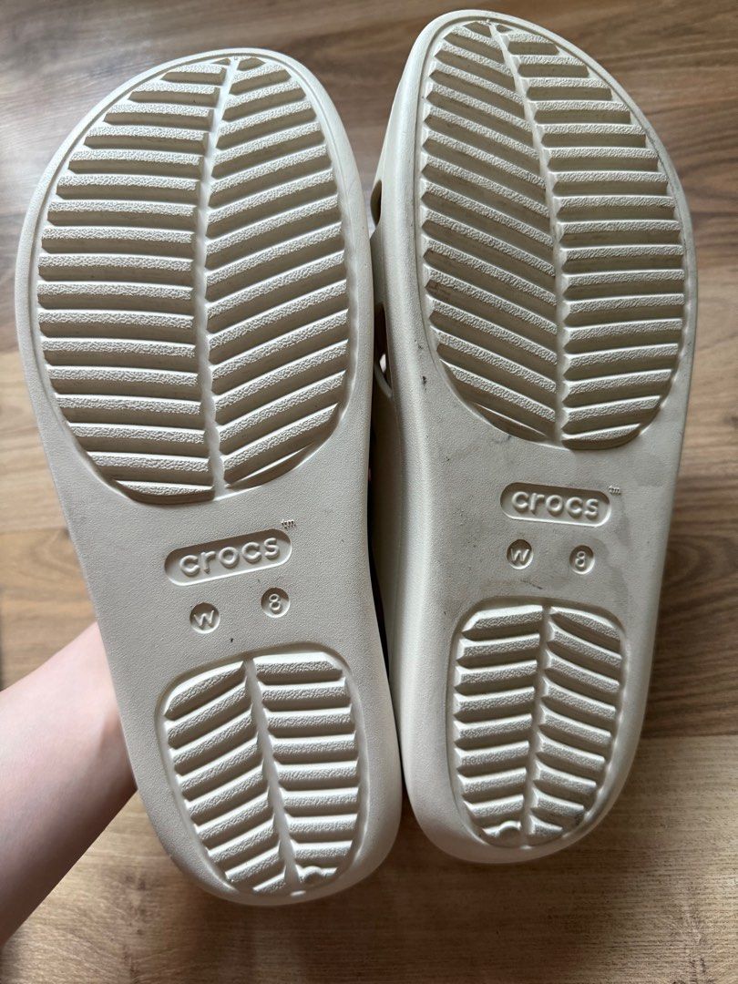 Crocs weave sandals US8 sandstone (Category: Flats & Sandals) located in Manila. Submitted by chabachaba (Listing ID 1374512919, Image 2). Description: Used only once 100% authentic sandstone color US 8.