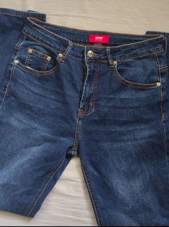 (Category: ) located in . Submitted by berott (Listing ID 1374375886, Image 1). Description: .