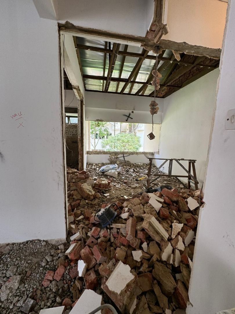 Direct contractor price/ BTO/HDB/Condo/Resale renovation package/hacking/Reinstatement Works/Tiling/Wall tiling/Vinyl Flooring/ HDB Toilet Package/ Disposal services/ Demolition services62853070166657114