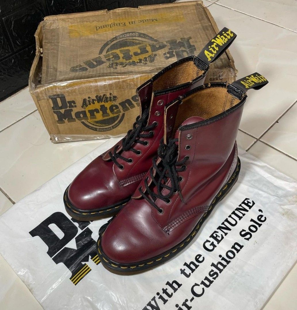 DOCMART RED CHERRY SMOOTH ENGLAND, Fesyen Pria, Sepatu , Sepatu Boot di ...