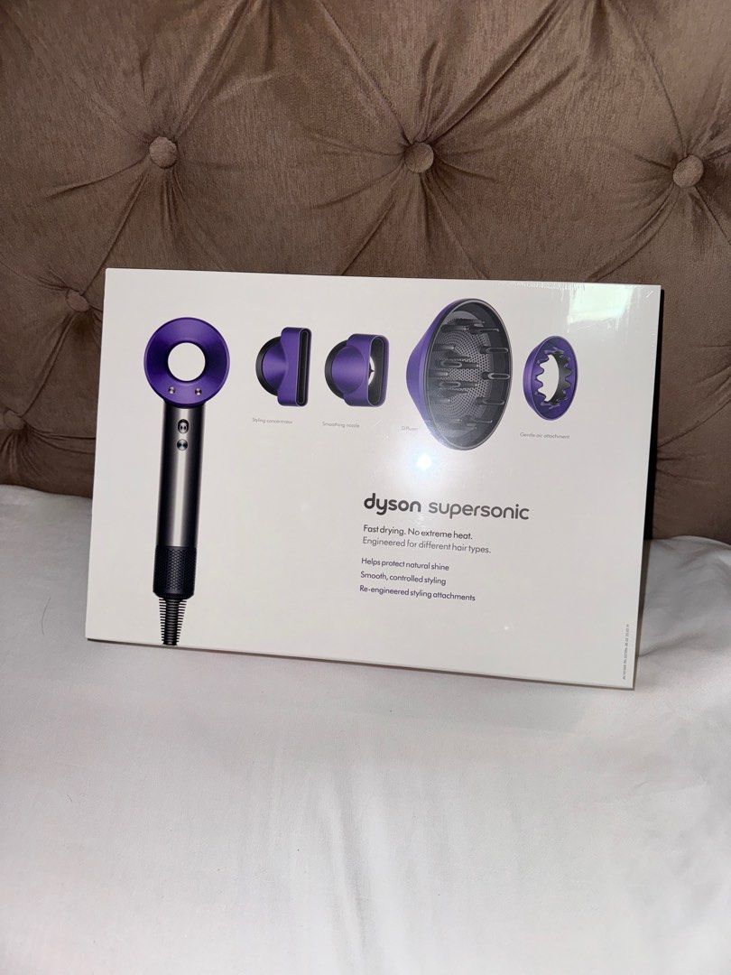 Dyson super sonic (Category: Hair) located in Quezon City. Submitted by cmsia (Listing ID 1374386058, Image 2). Description: brandnew.