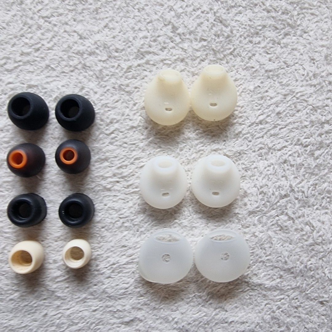Earphones / Earbuds Silicon Cover (Category: Portable Audio Accessories) located in Pasig City. Submitted by lesmitch (Listing ID 1374394000, Image 3). Description: Take all for 299 php!!! ▪︎Majority has not been used, some are barely used ~ Check all photos for the item's actual condition and measurements ~ Payment is via gcash, pay maya or bdo ~ Shipping is via lalamove, grab, j&t or you can book your own preferred courier ~ There could be a sl