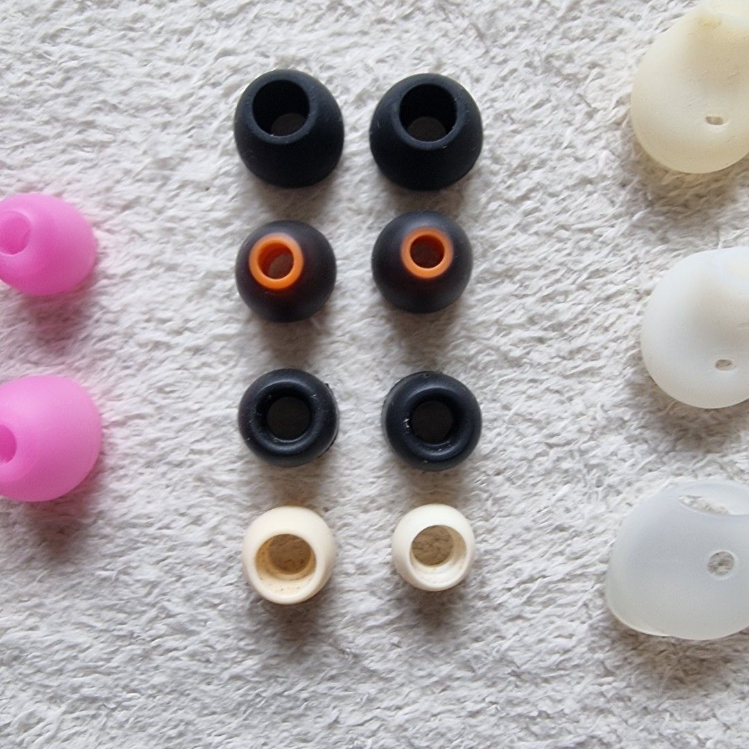Earphones / Earbuds Silicon Cover (Category: Portable Audio Accessories) located in Pasig City. Submitted by lesmitch (Listing ID 1374394000, Image 2). Description: Take all for 299 php!!! ▪︎Majority has not been used, some are barely used ~ Check all photos for the item's actual condition and measurements ~ Payment is via gcash, pay maya or bdo ~ Shipping is via lalamove, grab, j&t or you can book your own preferred courier ~ There could be a sl