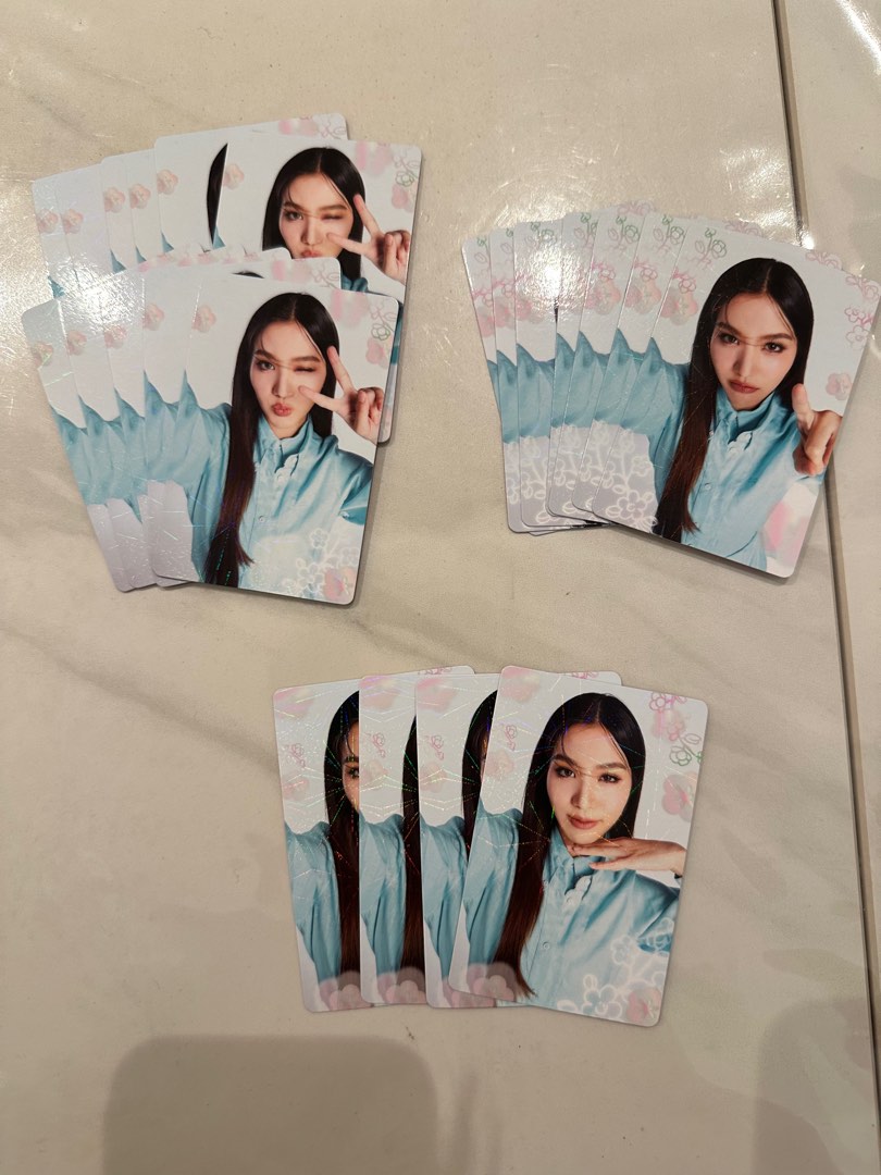 emibonnie_girls_seifie_random_