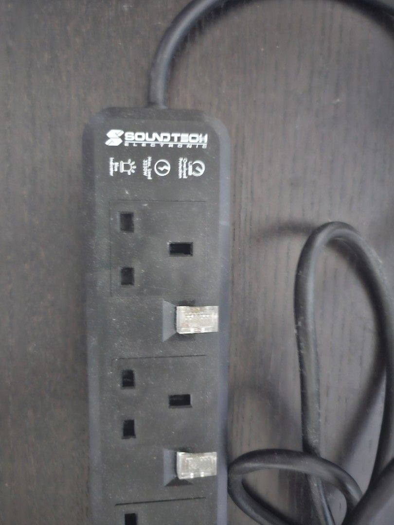 Extension Socket (Category: Electrical, Adaptors & Sockets) located in Singapore. Submitted by breadandcheese (Listing ID 1374437094, Image 3). Description: Bought for an outdoor event. Used once. Now, no longer necessary..