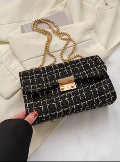(Category: ) located in . Submitted by desiboutique (Listing ID 1374464189, Image 1). Description: .