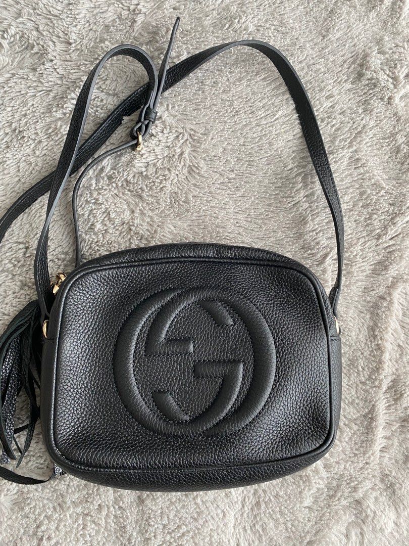 Gucci Soho Camera Bag Sling Bag Black (Category: Luxury Bags & Wallets) located in San Juan City. Submitted by knickscorner (Listing ID 1374399380, Image 2). Description: Gucci Soho .