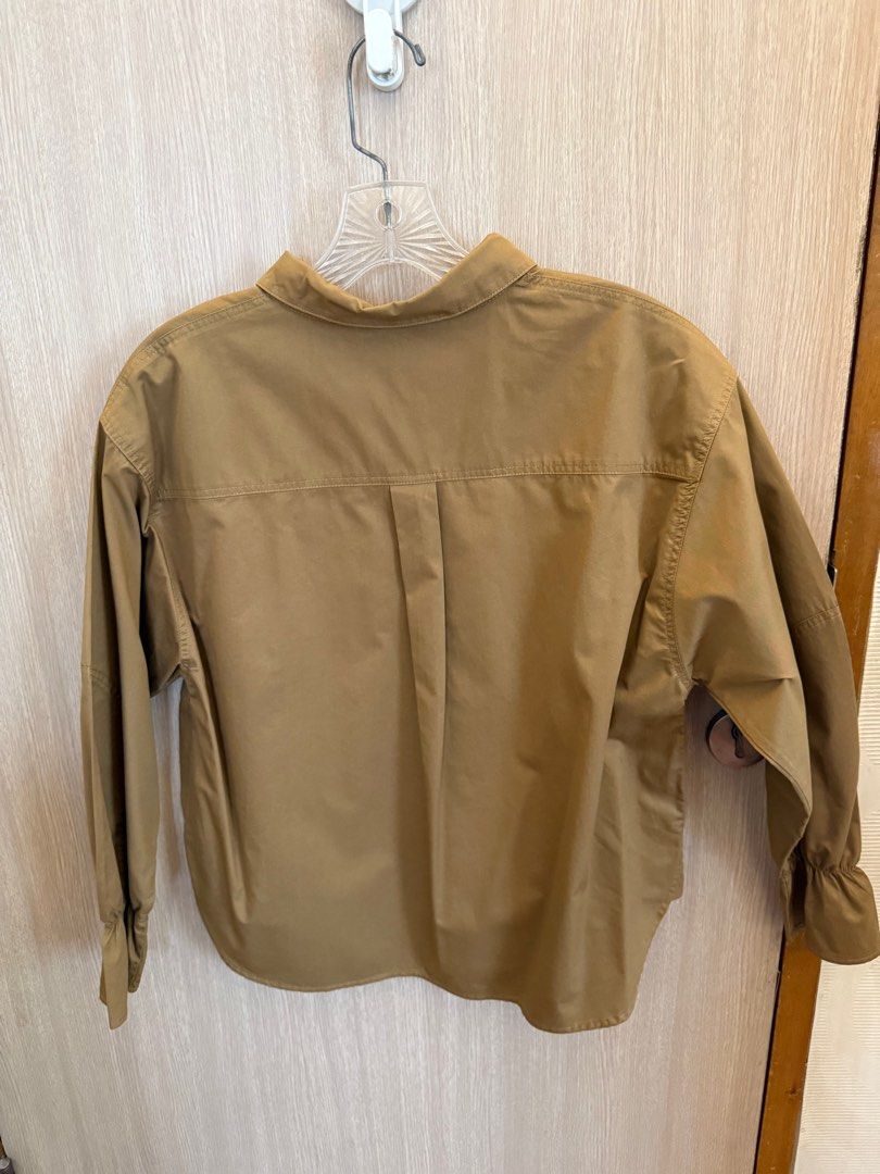 Harlan and Holden Blouse (Category: Blouses) located in Quezon City. Submitted by kriskate (Listing ID 1374327880, Image 3). Description: .