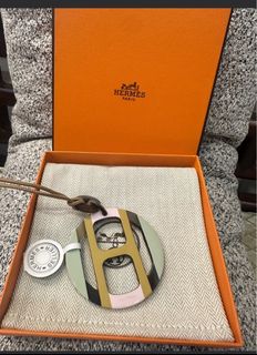 （分類：）位於 。 由 aforaa 提交（商品編號 1374374550，圖片 1）。簡介： 。