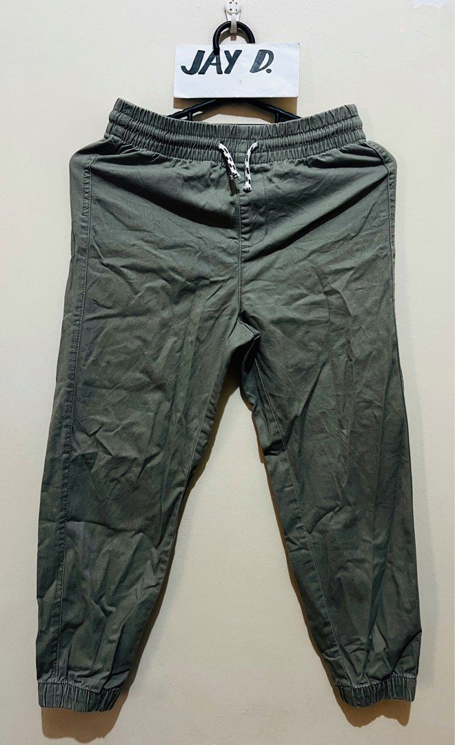 H&M Jogger Pants cypress green (Category: Babies & Kids Fashion) located in Quezon City. Submitted by deviljin17 (Listing ID 1374431257, Image 1). Description: H&M Jogger Pull-On Regular Fit Pants cypress green Size 7 US / 7-8Y UK 24-29 x 30 x 4.