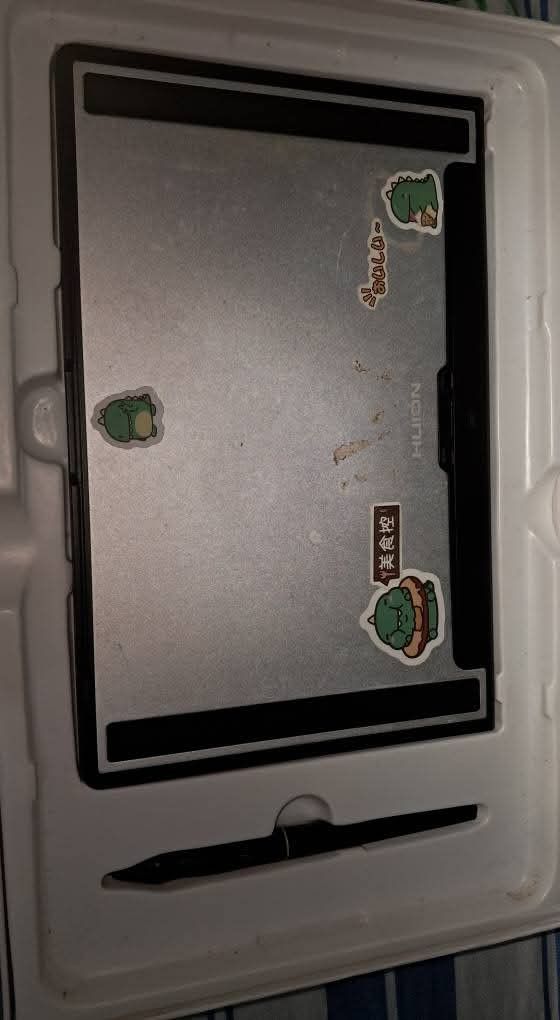 HUION Kamvas 13 Creative Pen Display (Category: Laptops & Notebooks) located in Carmona. Submitted by vivienecontemprato (Listing ID 1374343932, Image 1). Description: Condition: Used (with visible screen protector marks, some packaging wear) What’s included: - HUION Kamvas 13 Pen Display - Battery-free stylus (Pen) - Pen holder with spare nibs - USB cables (2-in-1 HDMI, USB-A to USB-C with red marking) - Quick Start Guide (Kamvas 12/13) - Origin