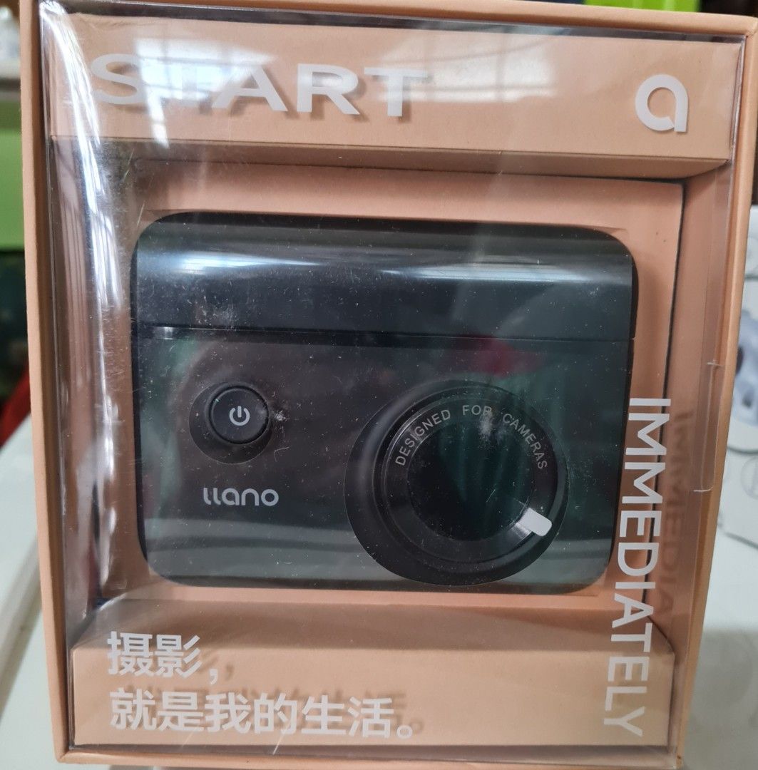 Ilano Camera Battery Fast Charging Charger (Category: Garage sale) located in Singapore. Submitted by nurashlyn (Listing ID 1374432751, Image 3). Description: Brand New Never used at all.U Can check before u purchased. Brand llano Product dimensions 15D x 10.9W x 6.1H centimeters Item weight 0.9 Pounds Specification met CE Input voltage 9 Volts Charging time 3 Hours Super Fast Charging with 2-Pack EN-EL15C 2400mAh Batteries. This battery charger 