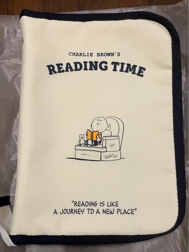 Ipad Pouch/ Case (Category: Other Accessories) located in Singapore. Submitted by chewde (Listing ID 1374480920, Image 1). Description: - brand new never used before - can fit 10.2 inch ipad comfortably - has side pouches for post-its or stationery.