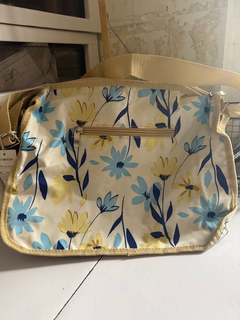 JAPAN BAG BRAND NEW (Category: Luxury Bags & Wallets) located in Rizal. Submitted by candysturtles (Listing ID 1374413393, Image 2). Description: Brand new Made in japan Bought in japan No flaws With tags.