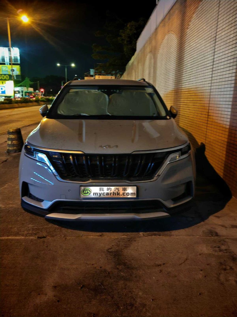 Kia  CARNIVAL DIESEL LUXURY Auto62863129979905111