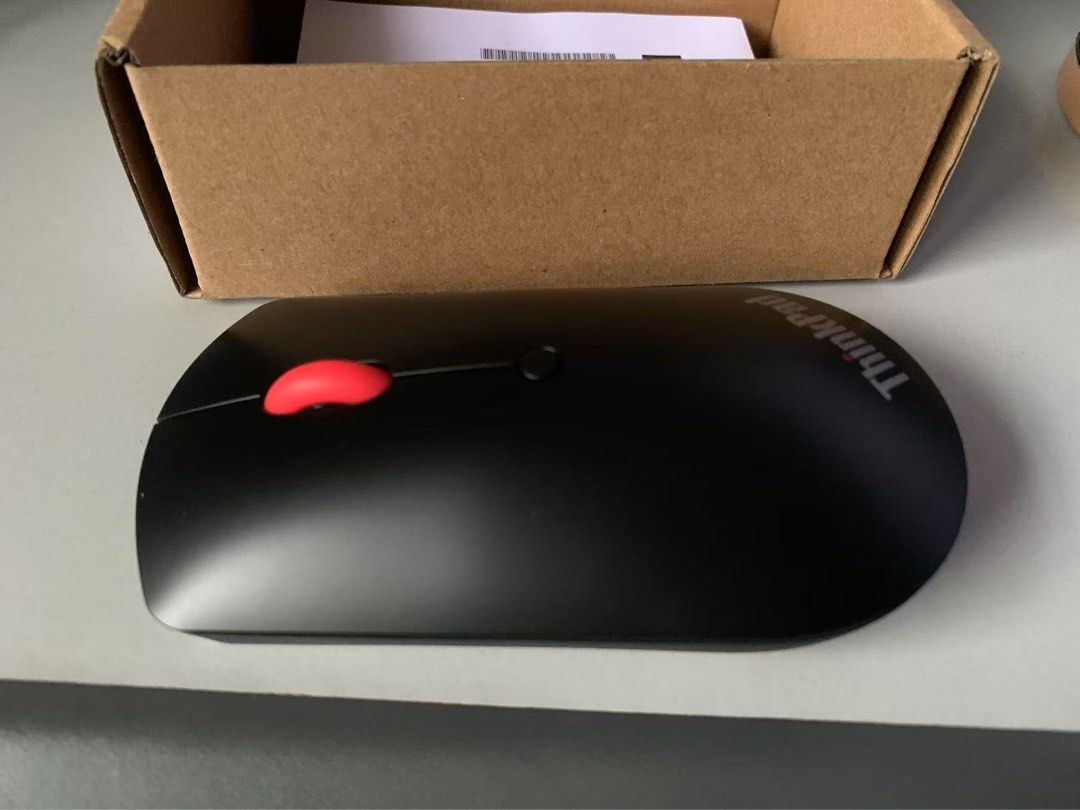 Lenovo ThinkPad Bluetooth Silent Mouse - MB230B