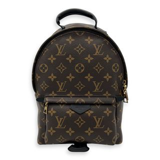 (Category: ) located in . Submitted by carousellluxury (Listing ID 1374434668, Image 1). Description: .