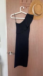 (Category: ) located in . Submitted by basicsnjeans (Listing ID 1374336835, Image 1). Description: .
