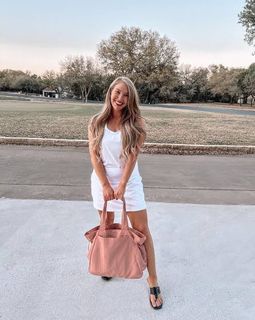 (Category: ) located in . Submitted by lalainecloset22 (Listing ID 1374360139, Image 1). Description: .