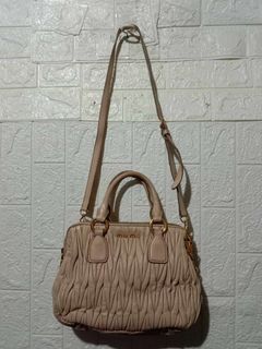 (Category: ) located in . Submitted by luxs_express (Listing ID 1374350676, Image 1). Description: .