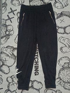 (Category: ) located in . Submitted by just.thrifting (Listing ID 1374427425, Image 1). Description: .