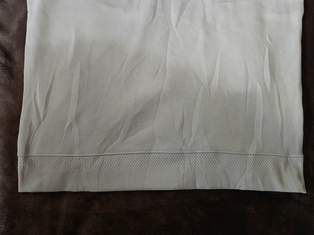 NIKE V-neck sleeveless DRI-FIT (Category: Vests) located in Leyte. Submitted by said0911 (Listing ID 1374395907, Image 3). Description: NIKE V-neck sleeveless DRI-FIT Excellent condition 💯 Unli vouch/vc 21x27.