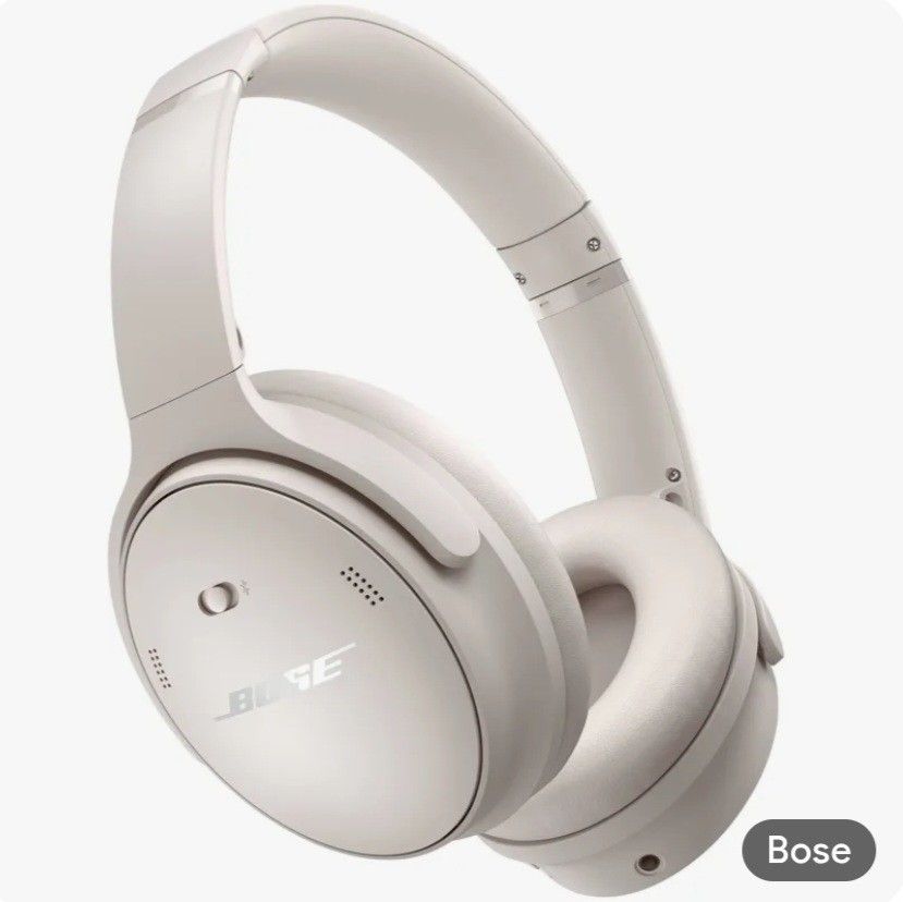 Original Bose quiet comfort Bluetooth headphones (Category: Headphones & Headsets) located in Singapore. Submitted by godblessyou. (Listing ID 1374510789, Image 1). Description: Original Bose quiet comfort Bluetooth headphones hardly used hence selling it..