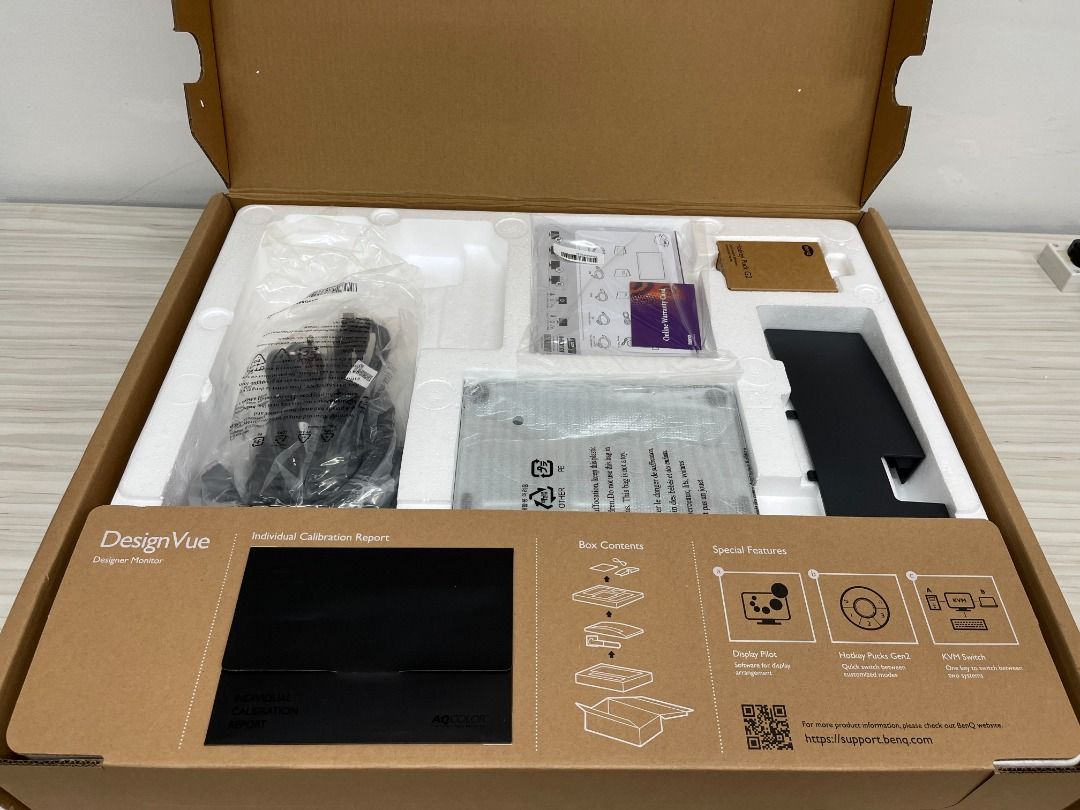 PD2705U｜27-inch 4K UHD sRGB USB Type-C Designer Monitor (Category: Monitor Screens) located in Singapore. Submitted by benqsg (Listing ID 1374402042, Image 3). Description: PD2705U｜27-inch 4K UHD sRGB USB Type-C Designer Monitor ● 27” 3840x2160 UHD 16:9 HDR IPS 4K Monitor ● 99% sRGB and Rec.709 color spaces ● USB Type-C All-in-One connectivity ● Status: RMA unit, 90% new ● Warranty: 2 years / panel 12 months/no pixel warranty ● Condition: Accesso