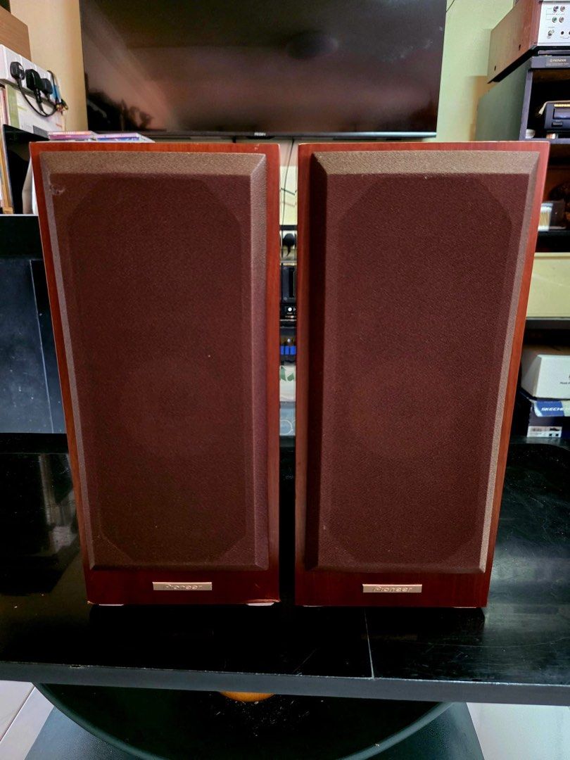 PIONEER S-A3-LR (Category: Soundbars, Speakers & Amplifiers) located in Singapore. Submitted by cayeleem (Listing ID 1374474566, Image 2). Description: Selling on behalf of my father. Call to know more on unit specs. His hp no. 90034966 (only speak Chinese and Malay)..