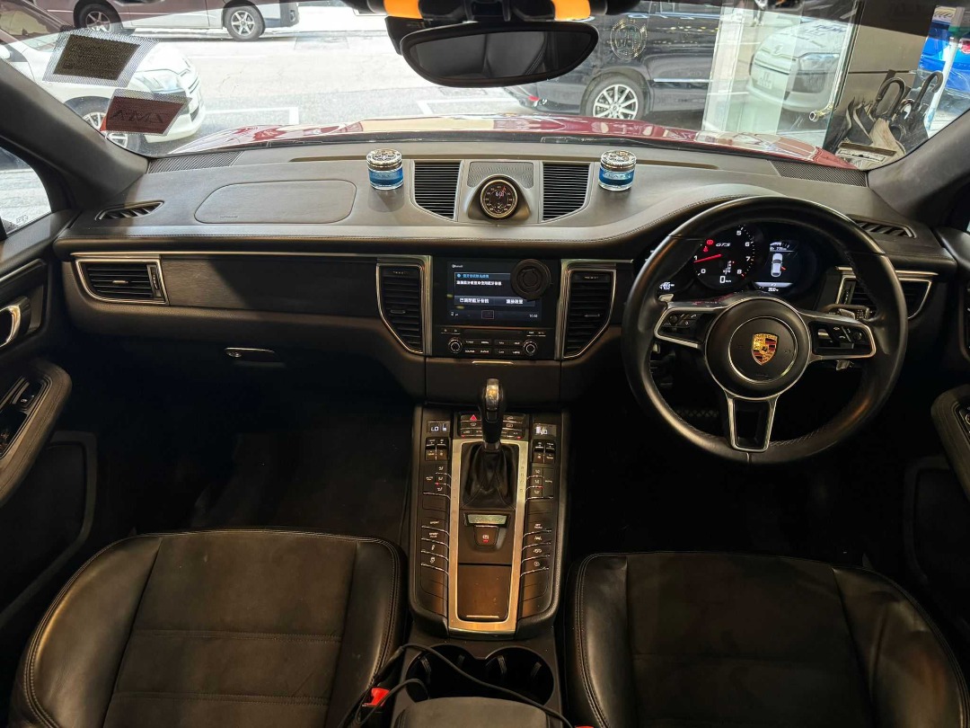 Porsche  MACAN GTS Auto62863127435907112