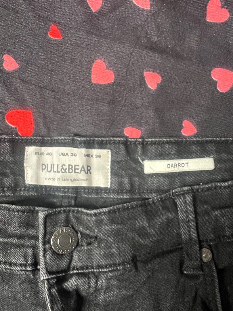 Pull & Bear (Category: Jeans) located in Mabalacat. Submitted by donroquevintageclothing (Listing ID 1374469483, Image 3). Description: .
