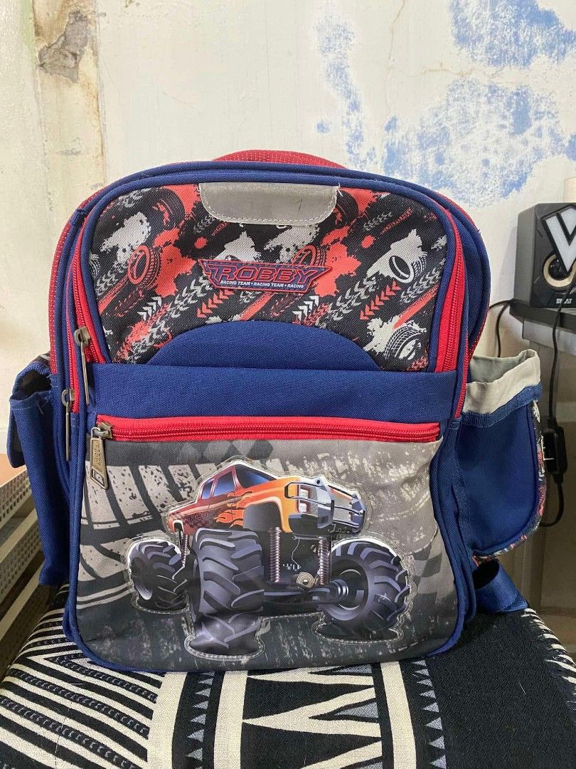 Robby rabbit backpack school bag (Category: Babies & Kids Fashion) located in Taguig. Submitted by j.marasigan (Listing ID 1374342112, Image 1). Description: robby rabbit back pack 14 inches gcash payment. sf c/o buyer 📍taguig.