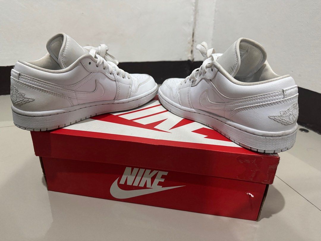[Rush!] Air Jordan 1 Low - Nike (Category: Sneakers) located in Taguig. Submitted by levinc (Listing ID 1374476823, Image 1). Description: Size US 7.5 womens Rfs:not using it na.