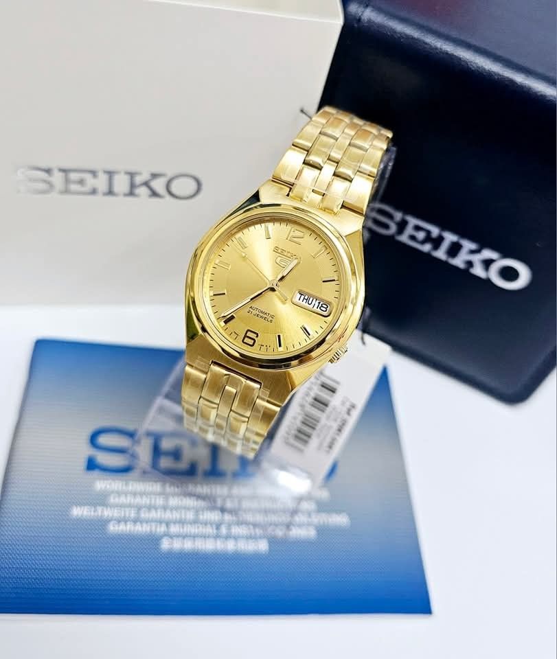 Seiko 5 Automatic 21 Jewels 38mm (Category: Men's Watches) located in Pasig City. Submitted by lizshoppe.ph (Listing ID 1374435917, Image 1). Description: 🔸️ORIGINAL 🔸️Seiko 5 🔸️Automatic 21 Jewels 🔸️38mm gold 🔸️P8,500 free shipping 🔸️5x money back if fake.