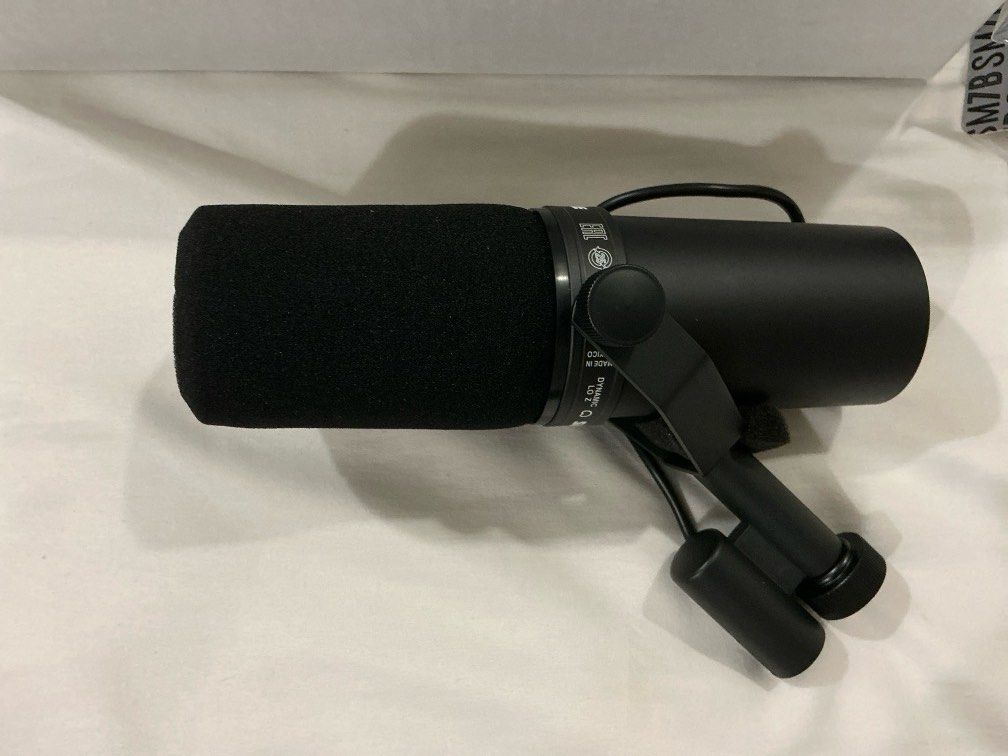 Shure SM7B Cardioid Microphone62863061783809111