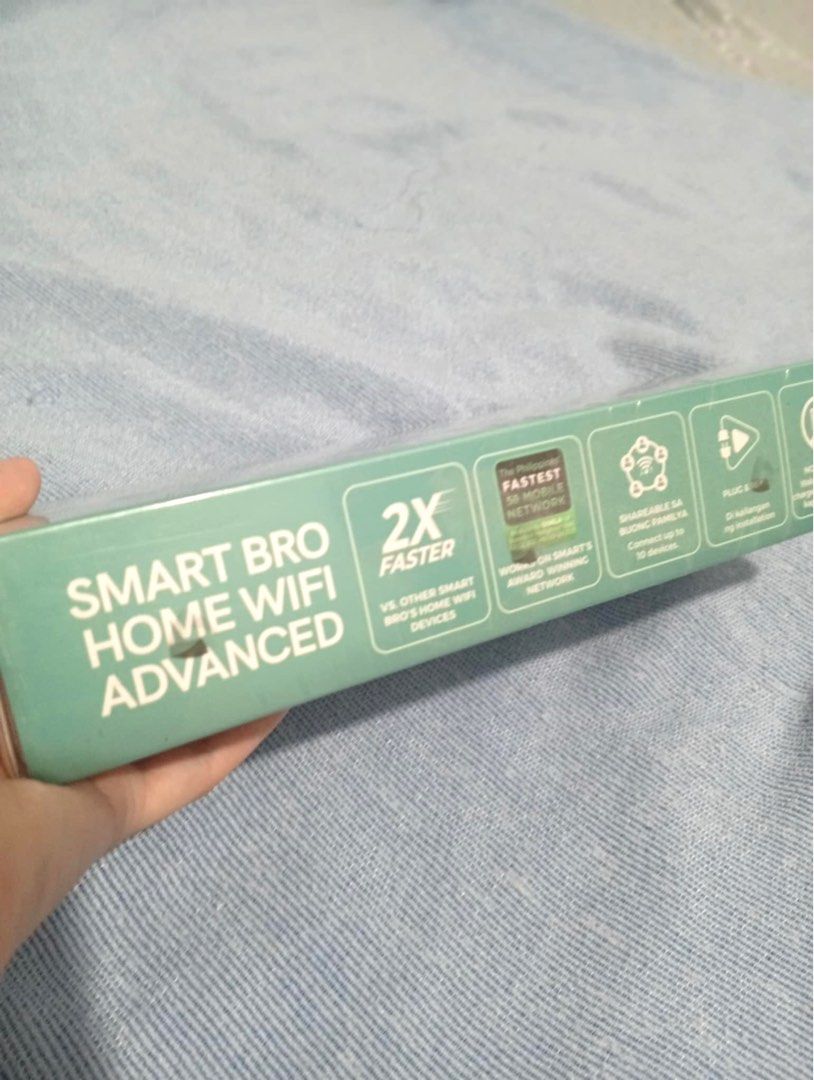 Smart Bro Home Wifi Advanced LTE CPE FX-ID5L (Category: Other Mobile & Gadget Accessories) located in Quezon City. Submitted by heily0809 (Listing ID 1374419202, Image 3). Description: Brand: Smart RFS: Not being used in household Things included: - All inclusions in the box (Unopened).