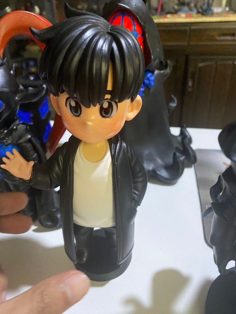 Solo Leveling made of Resin (Category: Figurines & Statues) located in Manila. Submitted by cxtremetoy17724 (Listing ID 1374335111, Image 1). Description: Solo Leveling made of Resin Custom made box.