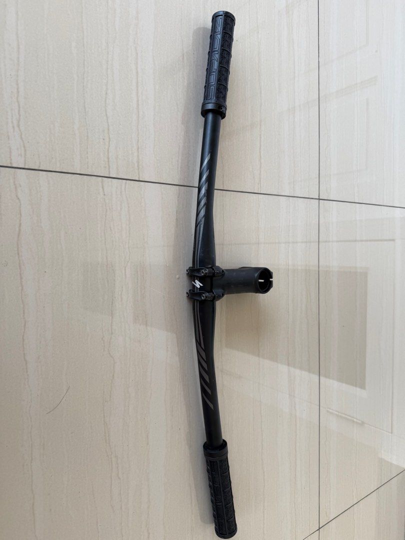 Specialized Cockpit Handlebar & Stem (Category: Parts & Accessories) located in Singapore. Submitted by marcuspam00 (Listing ID 1374398042, Image 2). Description: Used in good condition Ori Specialized Handlebar 700mm Stem 80mm 17‘ Selling as set $80 .