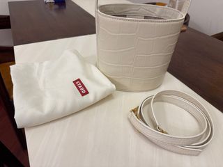（分類：）位於 。 由 jiaminooo 提交（商品編號 1374437979，圖片 1）。簡介： 。