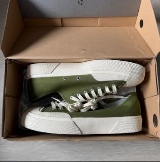 (Category: ) located in . Submitted by freemarket23 (Listing ID 1374359049, Image 1). Description: .