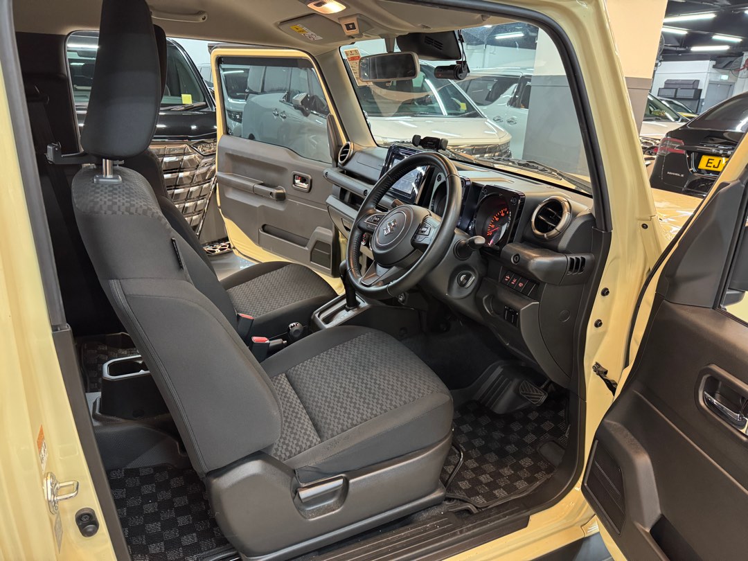 Suzuki Jimny 1.5 Auto62863125736578113