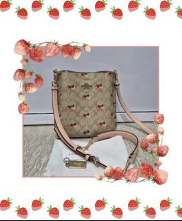 (Kategori: ) berada di . Dikirim oleh chechabags (ID iklan 1374495721, Gambar 1). Deskripsi: .