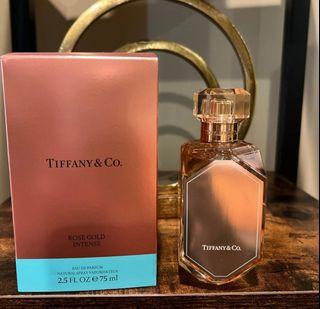 (Category: ) located in . Submitted by universeofperfumes (Listing ID 1374478157, Image 1). Description: .